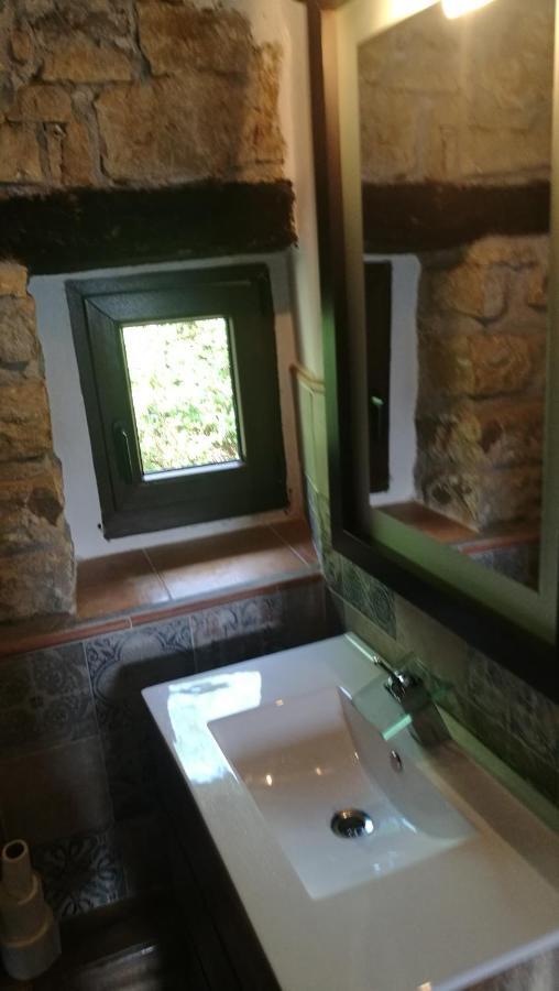 Elbosqueencantadocantabria Villa Ampuero Buitenkant foto